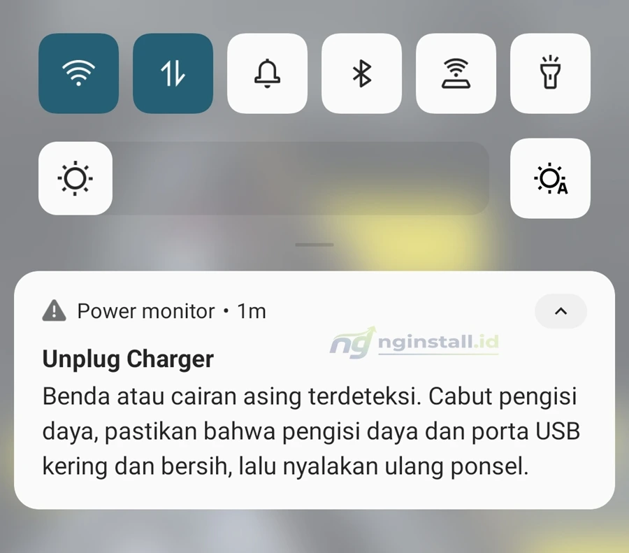 Cara Mengatasi Unplug Charger: benda atau cairan asing terdeteksi di HP OPPO
